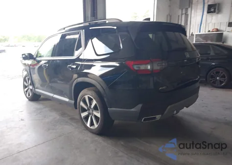 2024 Honda Pilot Touring z USA, uszkodzony, nr VIN 5FNYG1H75RB036657